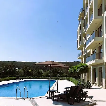 Apartment Beautiful & Cosy In Complex Shartrez Shkorpilovtsi